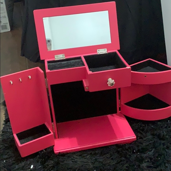 Jewelry box - Picture 2 of 3